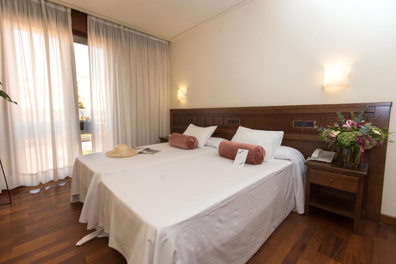 Hotel Garelos เบตันซอส ภายนอก รูปภาพ