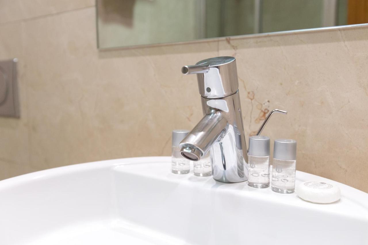 Hotel Garelos เบตันซอส ภายนอก รูปภาพ