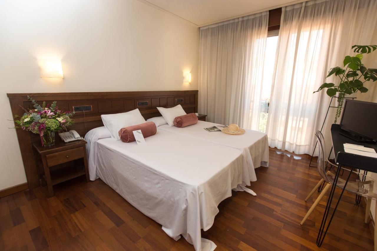 Hotel Garelos เบตันซอส ภายนอก รูปภาพ