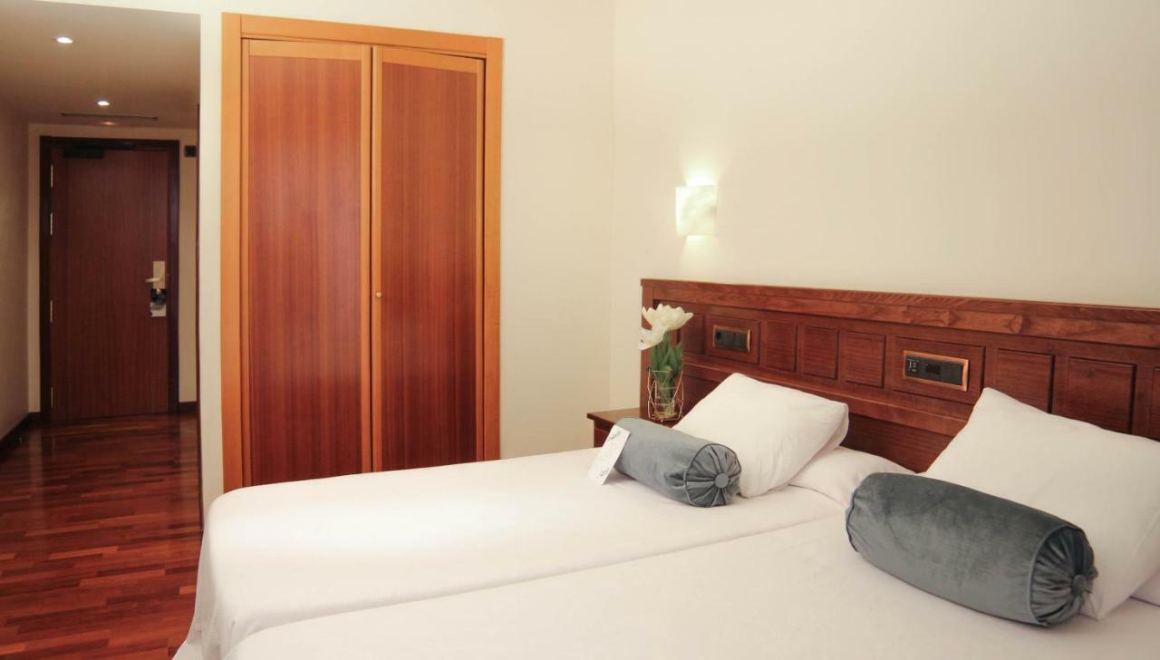 Hotel Garelos เบตันซอส ภายนอก รูปภาพ